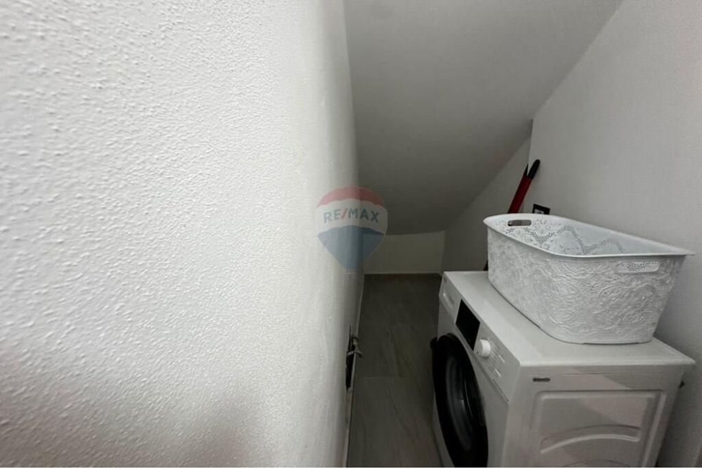 🏡 Shtëpi Private 1+1 me Qira – Çole e Re, Vlorë