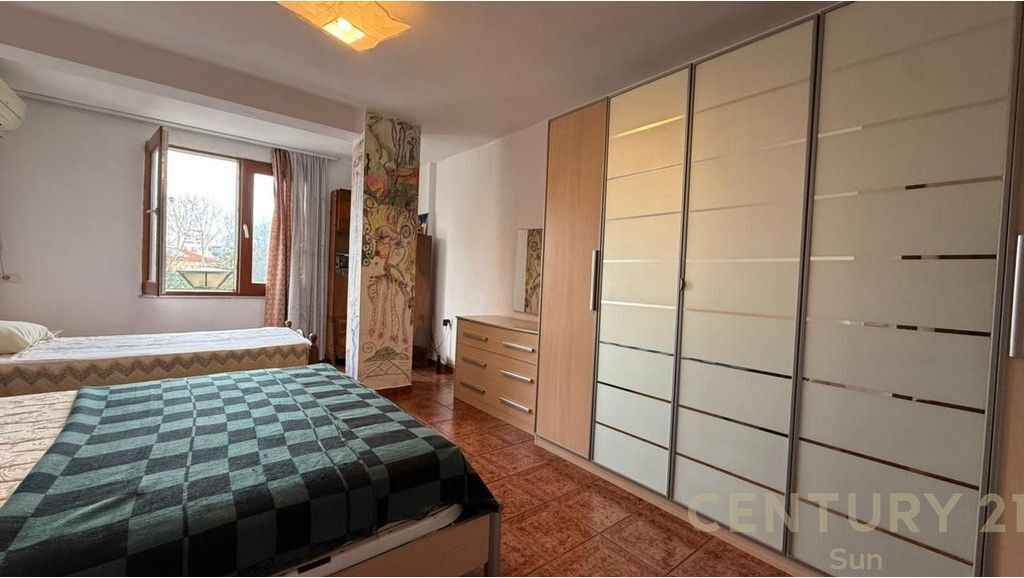 Apartment 2+1 for sale at Zogu i Zi