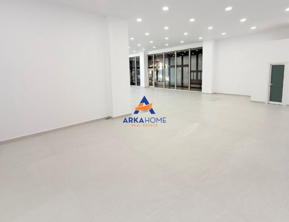 COMMERCIAL SPACE FOR RENT 166M2 "KOMPLEKSI DELIJORGJI" 4200 EURO