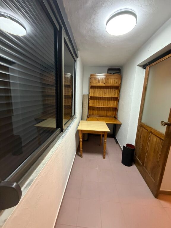 Jepet Me Qera Apartament 2+1+1 Ballkon