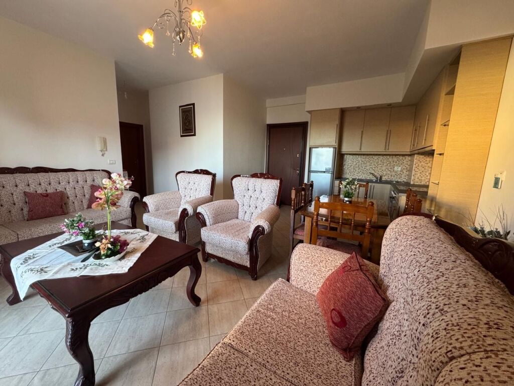 Apartament 1+1 në Sarandë, 55 m², pamje nga deti, gati për banim