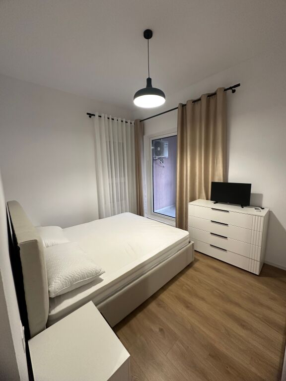 For rent 8 hours ago 2+1 for rent at Kompleksi Mangalem Ali Dem,🏷️55,000 Leke