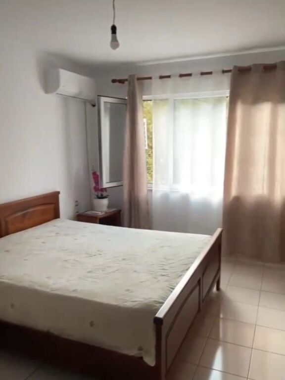 Apartament 2+1 me qera tek Blloku Gintash ne Laprake