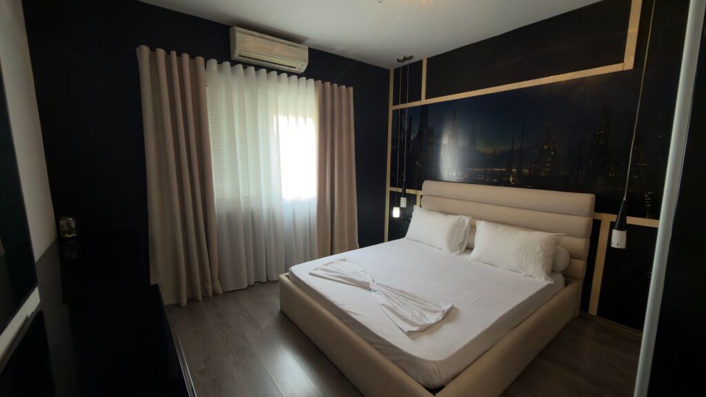 Apartament 2+1 per qira, Komuna e Parisit