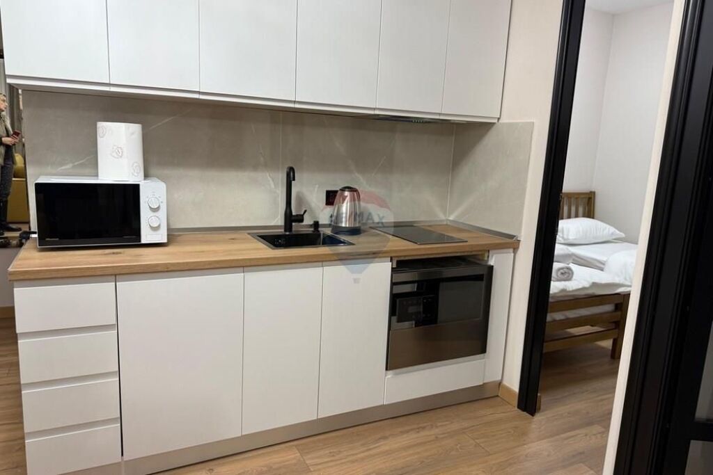 Apartament - Për Qira - Rruga Islam Alla, Tiranë