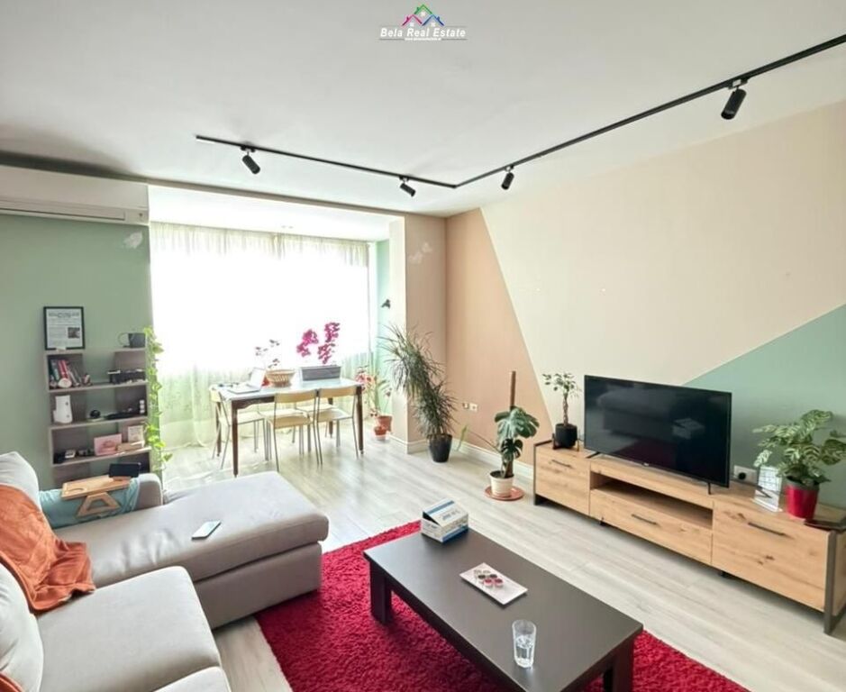 Apartament Me Qera 2+1 Tek Ish Tregu Elektrik ( ID B221404) Tirane