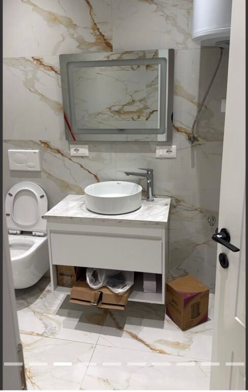 For rent 1+1 near the train for office 800 eu furnished