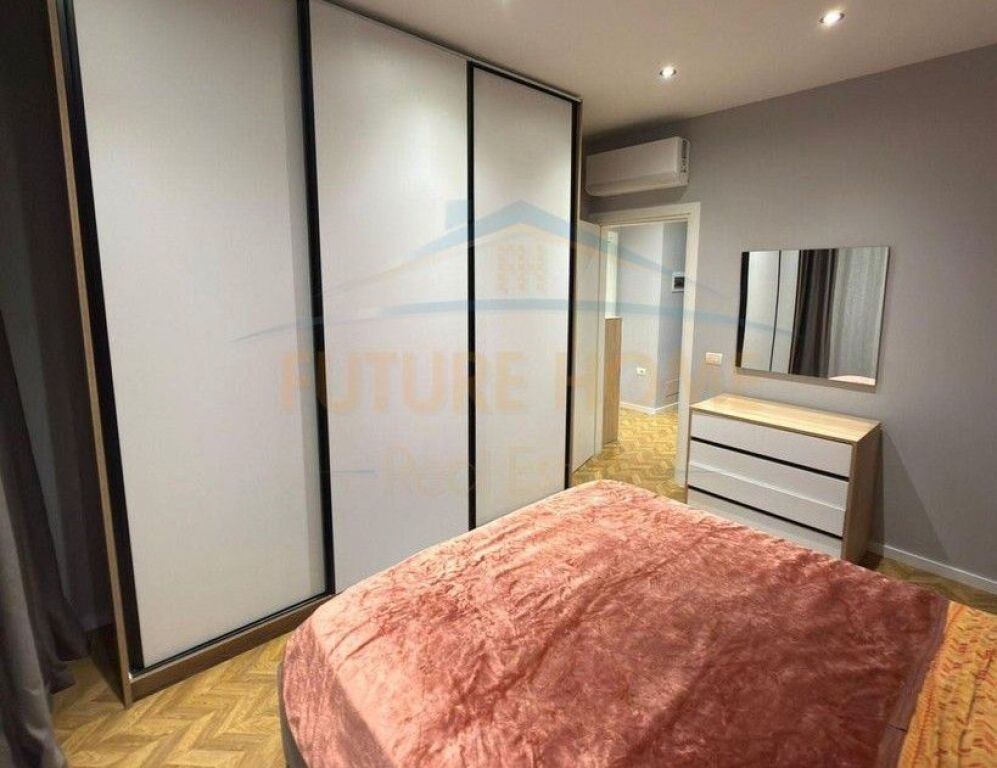 Qera, Apartament 1+1+Post Parkimi, Urban Gate