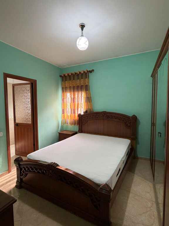 Apartament me qera - Astir