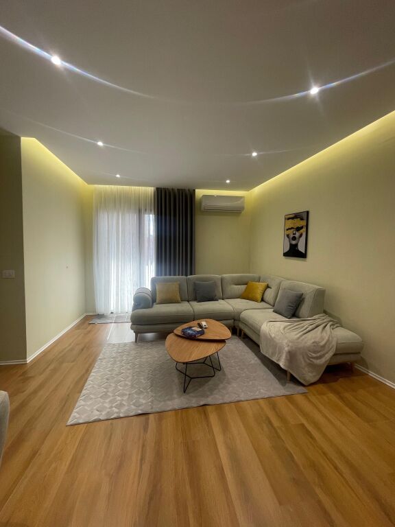 ⭐️ 𝐒𝐇𝐈𝐓𝐄𝐓 – 𝐀𝐩𝐚𝐫𝐭𝐚𝐦𝐞𝐧𝐭 1+1 | 𝐆𝐚𝐥𝐞𝐫𝐢𝐚 𝐑𝐨𝐦𝐚, 𝐑𝐫𝐮𝐠𝐚 𝐞 𝐊𝐚𝐯𝐚𝐣ë𝐬