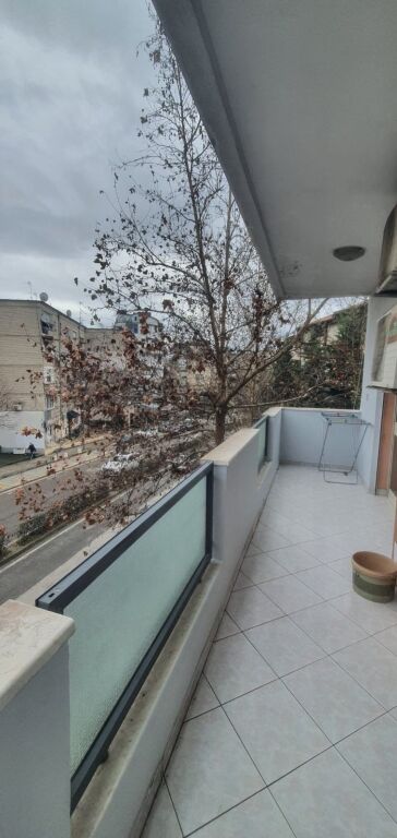 2+1,i mobiluar te kryqezmi i berrylit me ali demin,500 mije leke