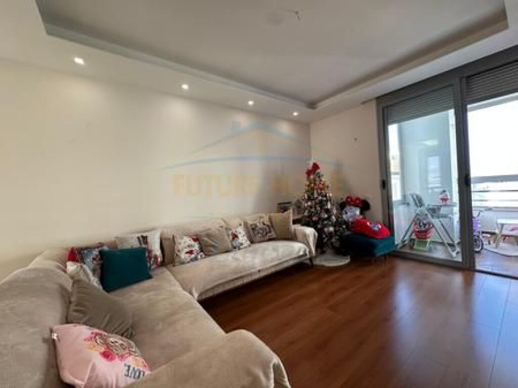 Qera, Apartament 2+1, Liqeni Thate, Tiranë.