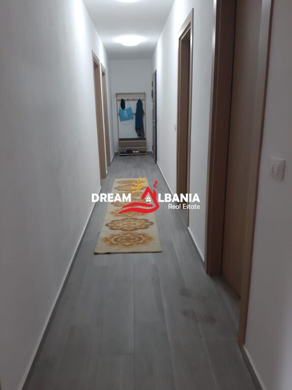 Apartament 2+1+2 me qera tek 5 Maji ne Tirane (ID 4231487)