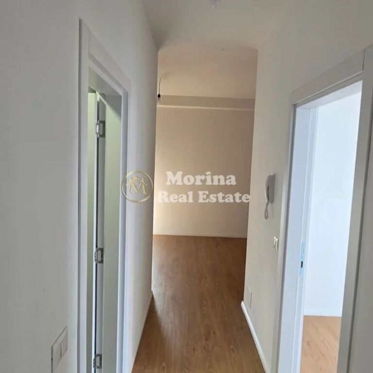 Rent | Business Premises | Don Bosko | 700 €/month