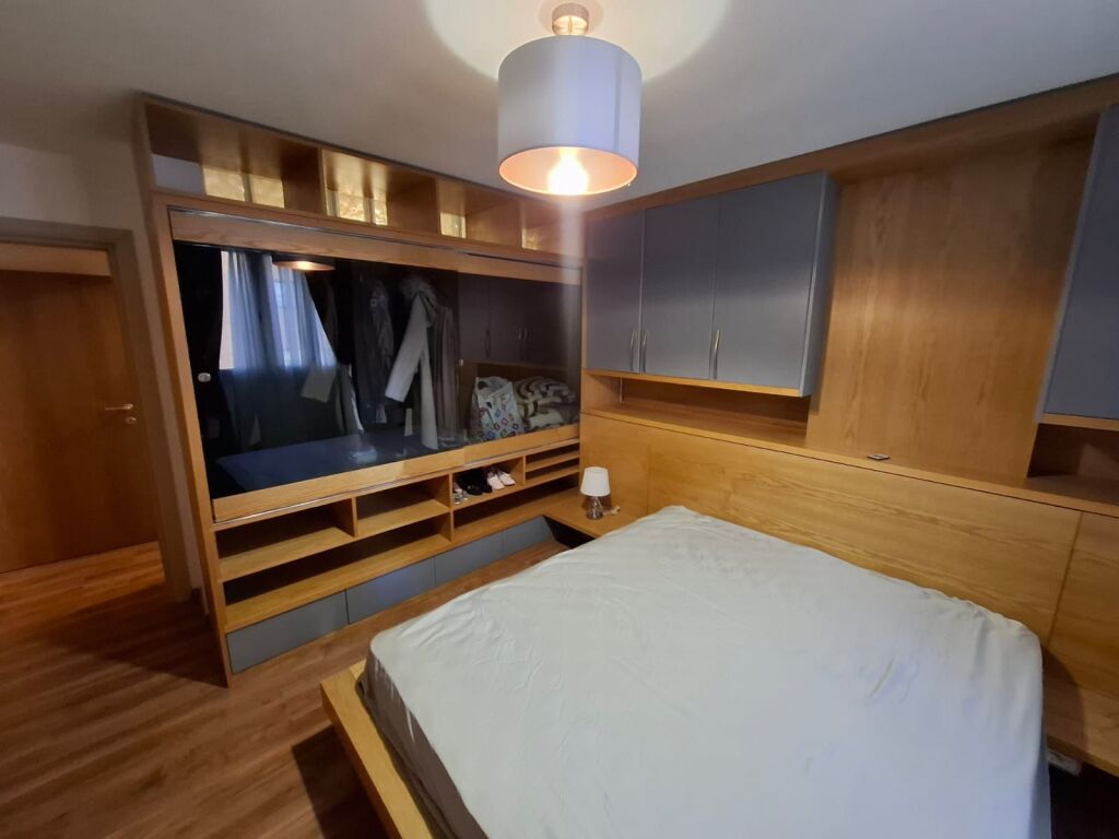 Jepet apartament me qera 1+1 vollga