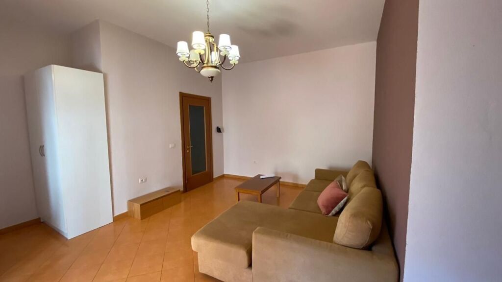 Appartamento 1+1 in affitto presso Air Albania
