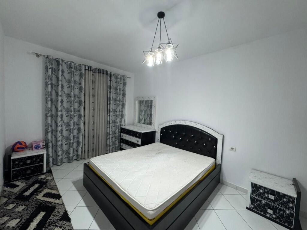 Jepet  me qira 1+1 Astir te Bar Artisti 450€