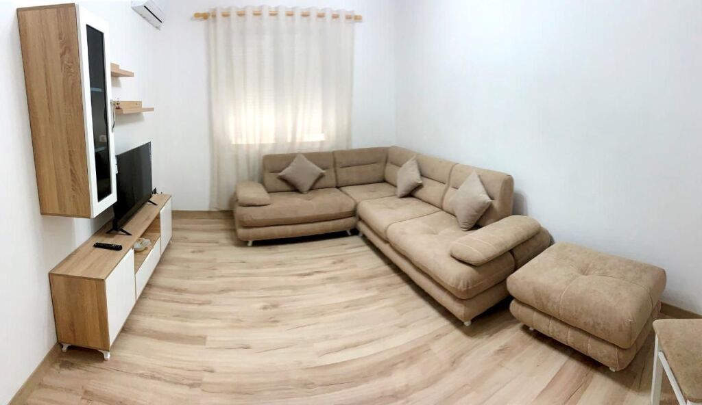 Jepet apartament me qera 1+1