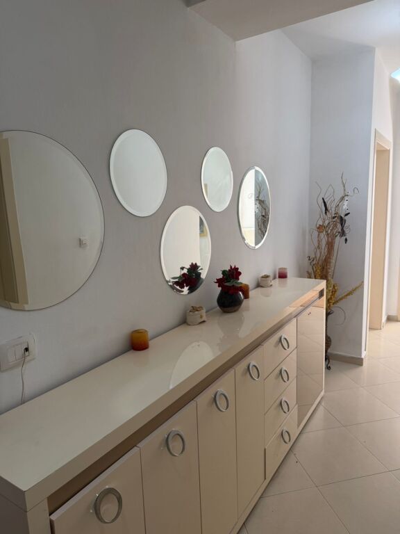 Appartamento 3+2 Bagni +1 Balcone In Affitto