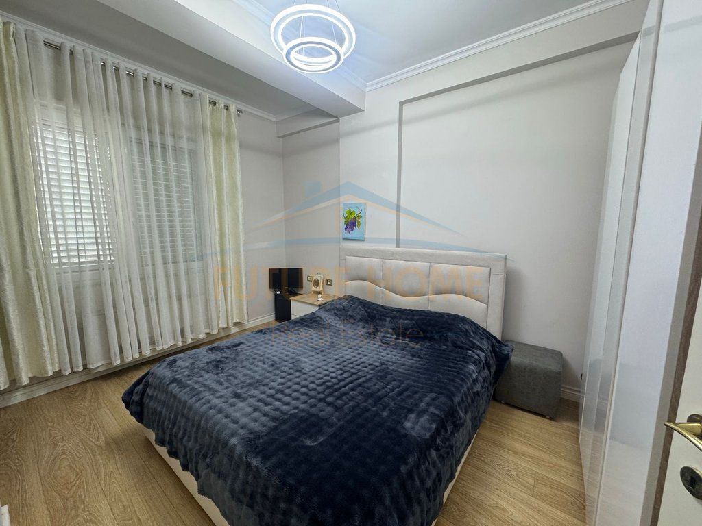 SHES,APARTAMENT 3+1+2+VERANDE,kODRA E DIELLIT