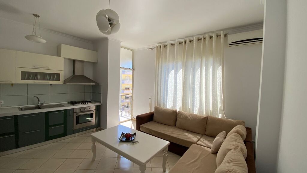 SHITET APARTAMENT 2+1+2+ VERANDE ILIRIA PLAZH DURRES 125000 EURO