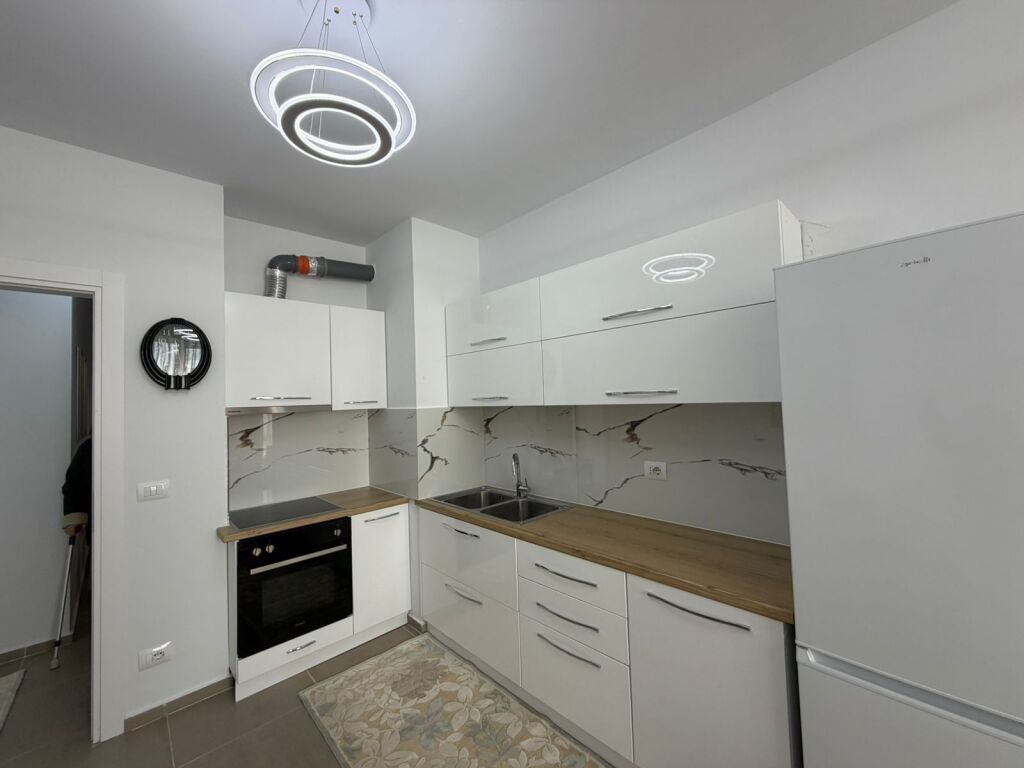 Jepet apartament me qera 1+1 lagja 17 durres