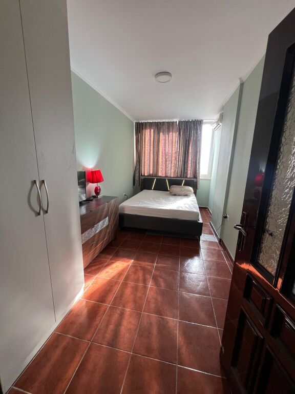 1+1 9th floor Paris municipality