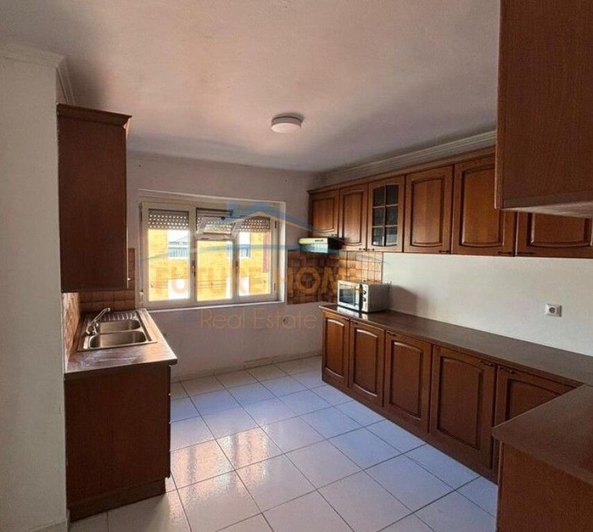 Affitto,Appartamento 2+1,Myslym Shyri,Tirana