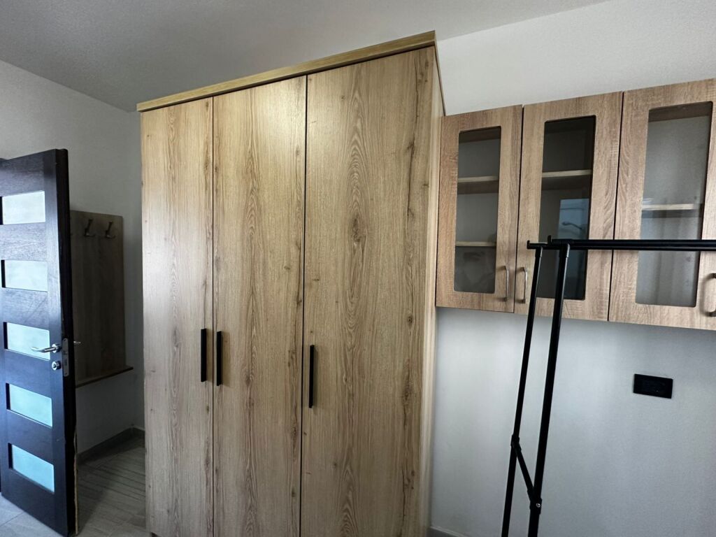 🏡 Shtëpi Private 1+1 me Qira – Çole e Re, Vlorë