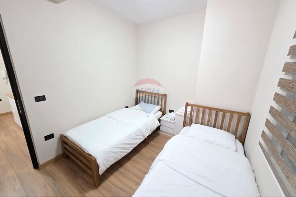 Apartament - Për Qira - Rruga Islam Alla, Tiranë