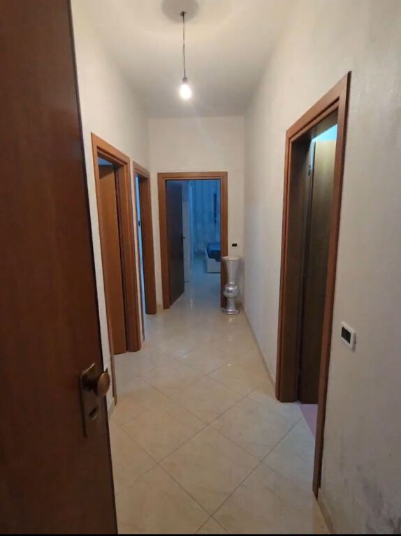 🏡 Appartamento 2+1+2 in Vendita – Durazzo 📍 Via Pavaresia 🌊 Solo 200 m dal mare