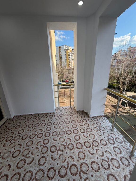 Appartamento 3+2 Bagni +1 Balcone In Affitto