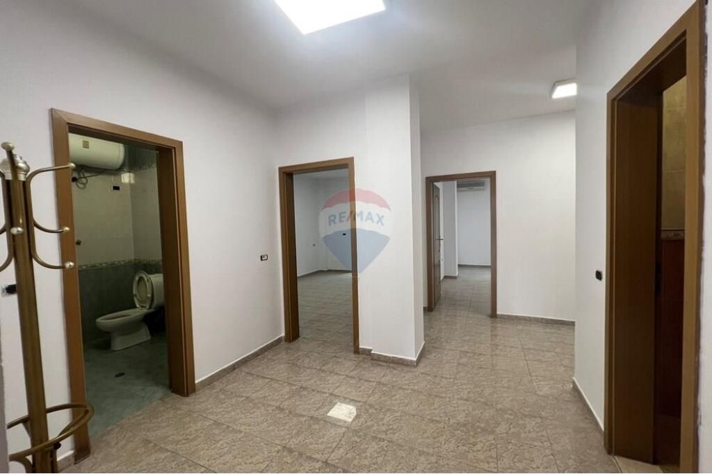 AMBIENT BIZNESI PER QIRA NE BLLOK!