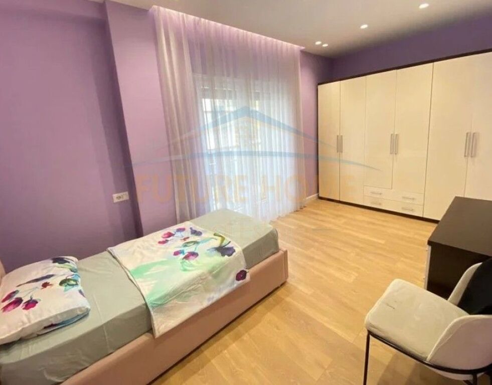 For rent, Apartment 2+1+2, Dibrës Street, Hotel Melia, Garden No. 6, Tirana.