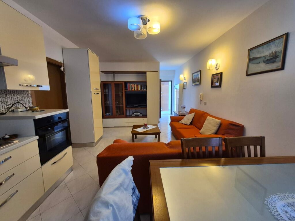 Appartamento 1+1 in affitto nel quartiere 13 Durres