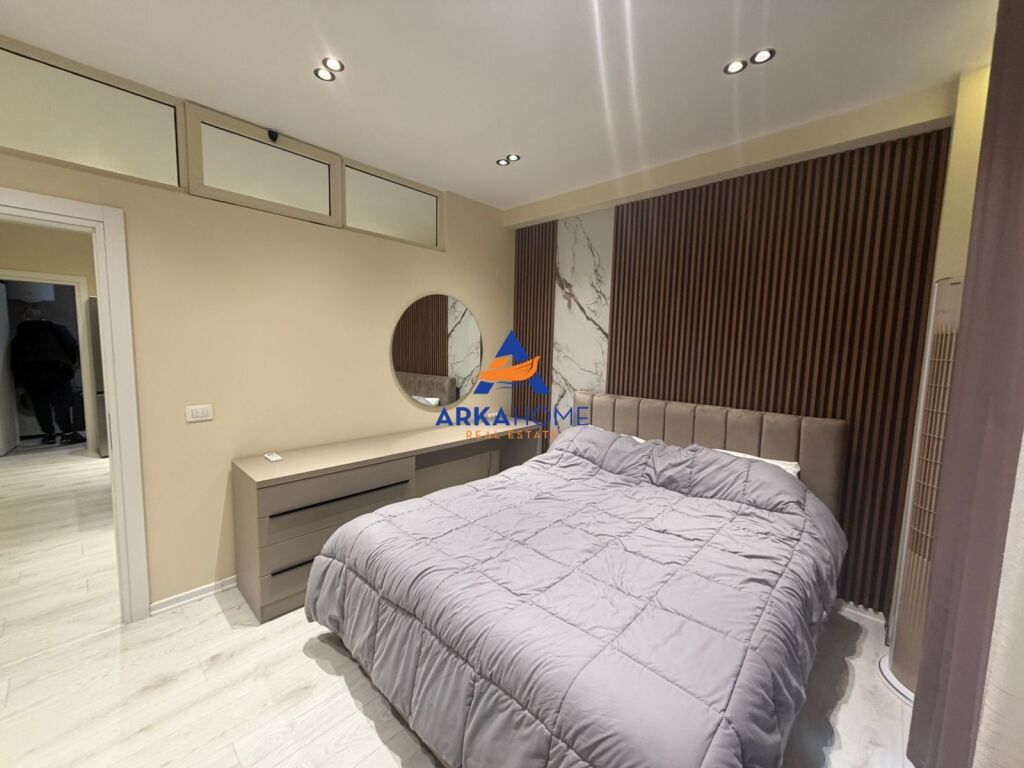 VENDESI APPARTAMENTO 1+1+BALCONE "VICINO BOHEM ASTIR" 12000000 LEKE