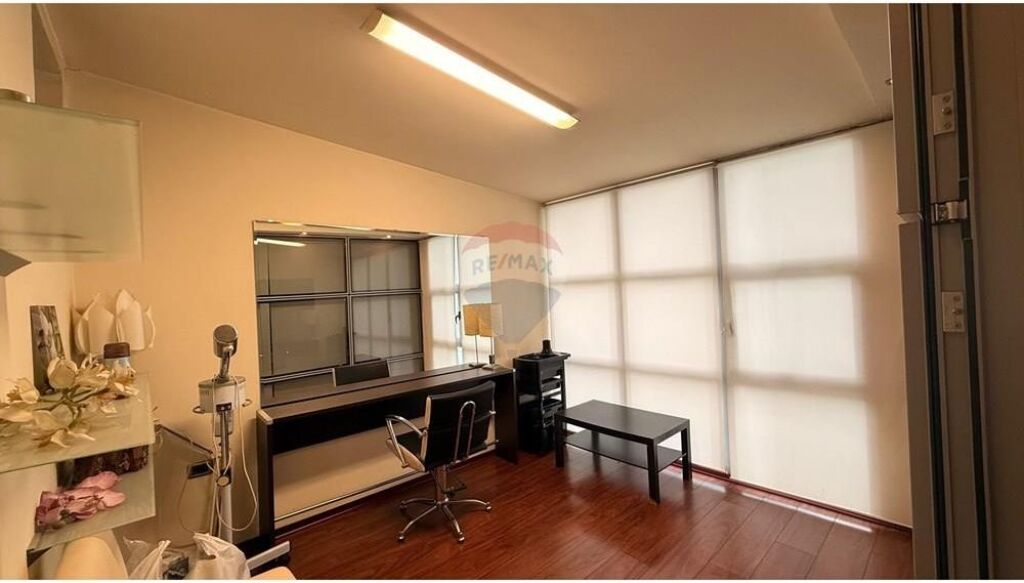 Zyrë - Për Qira - Ish Ekspozita, Tiranë