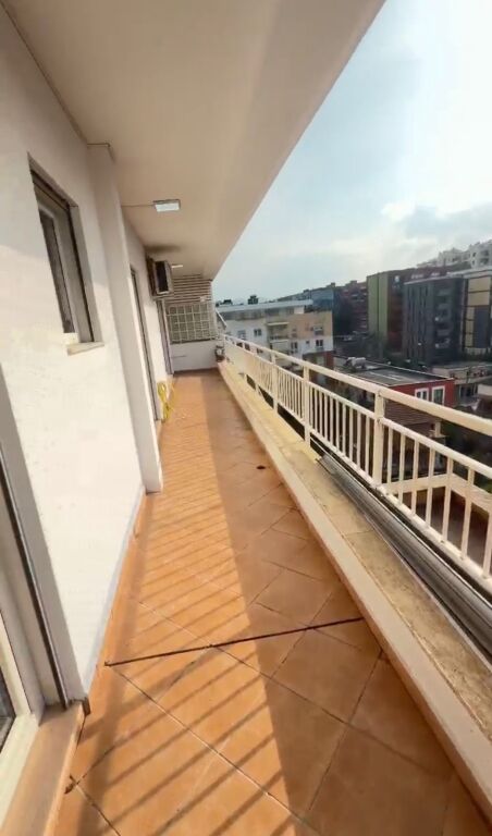 APARTAMENT PER QIRA 2+1 – Kompleksi Gener 2 (mbrapa Burgut 313)