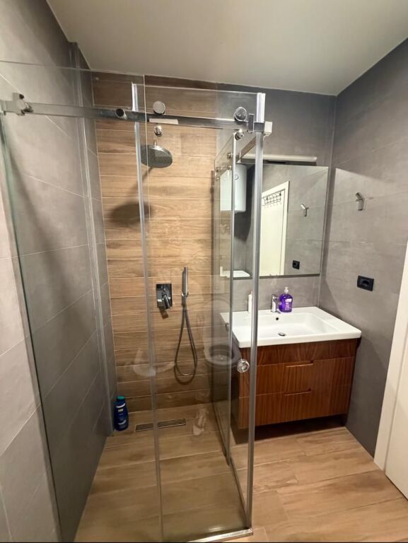 Apartament 1+1 per qira te drejtoria e policise