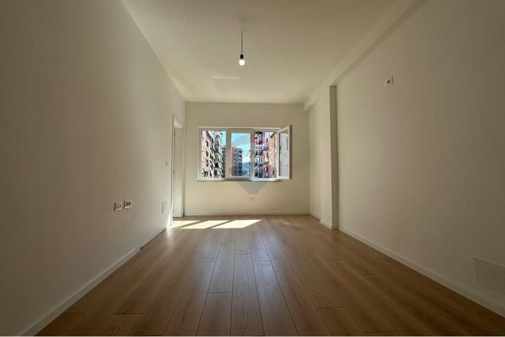 Apartment - For Sale - Margarita Tutulani Street, Tirana(ID: 530391021-71)