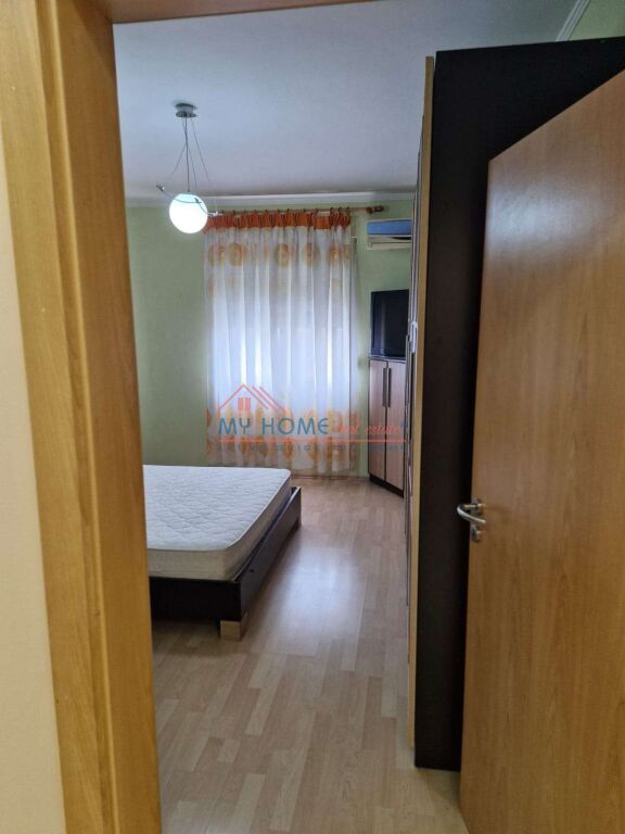 Apartament 2+1 me qira tek Rruga e Kosovareve Tirane