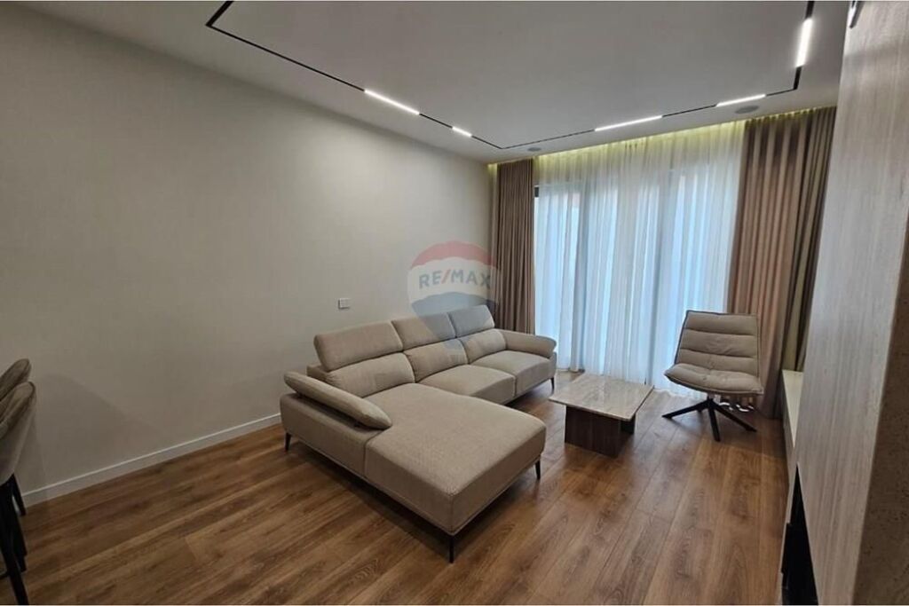 Apartment - For Rent - Dry Lake, Tirana
