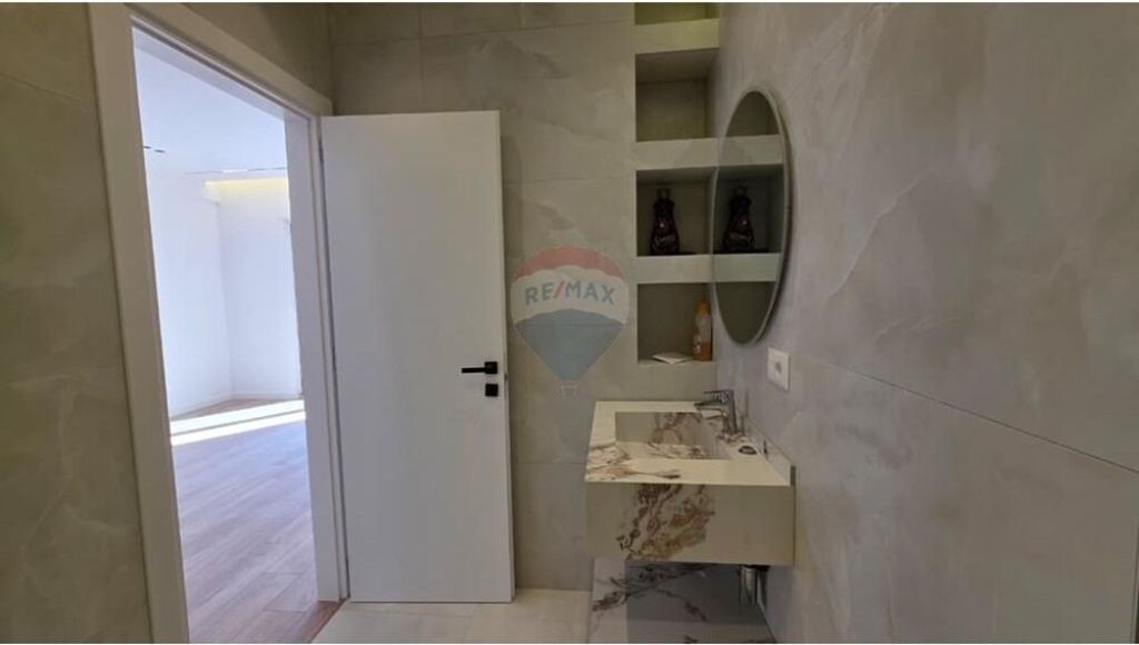 🌊 Apartment 2+1+2 for Sale – Lungomare, Vlora