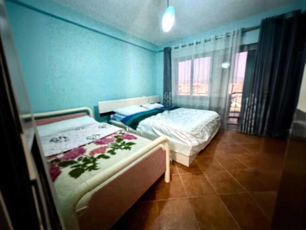 🏢Astir, vicino al mercato Kaza, affittasi appartamento 2+1 arredato. 50.000 Leke