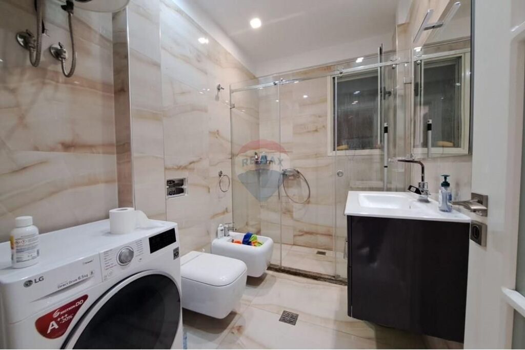 Apartment 2+1 for sale, Lungomare, Vlore, Sea View