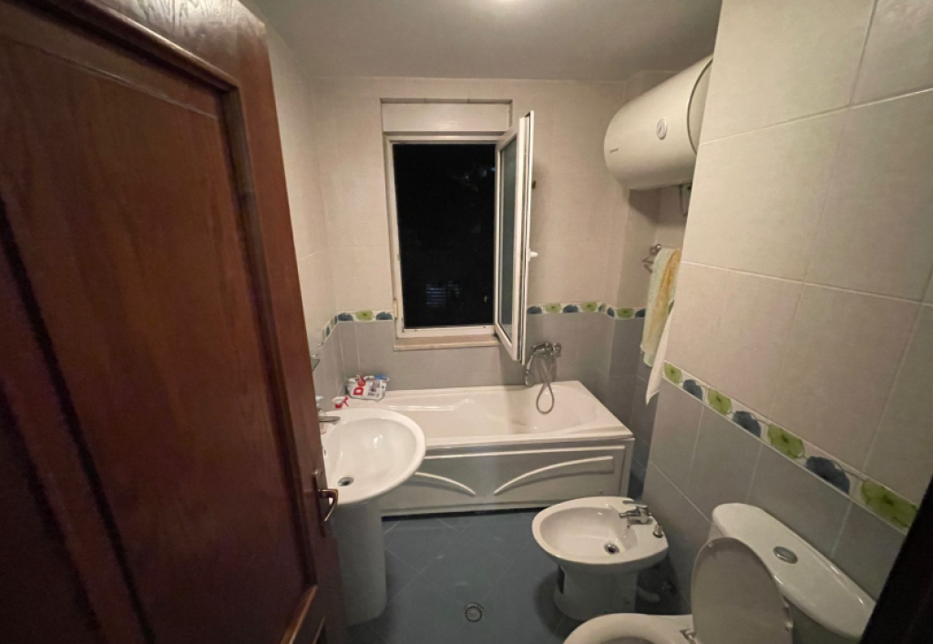 🏡 Apartament me Qira 2+1+2 – Liqeni i Thatë, pranë Rrugës Peti📍