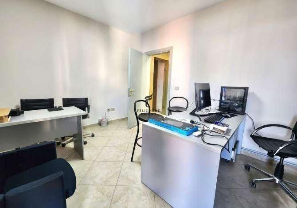 ZYRE ME QERA 30 M2 SHESHI WILLSON 35.000 LEKE FH-58100