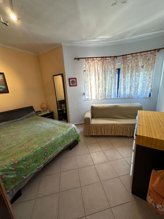 Shitet okazion 1+1 ne Golem,Durres Shume prane Detit