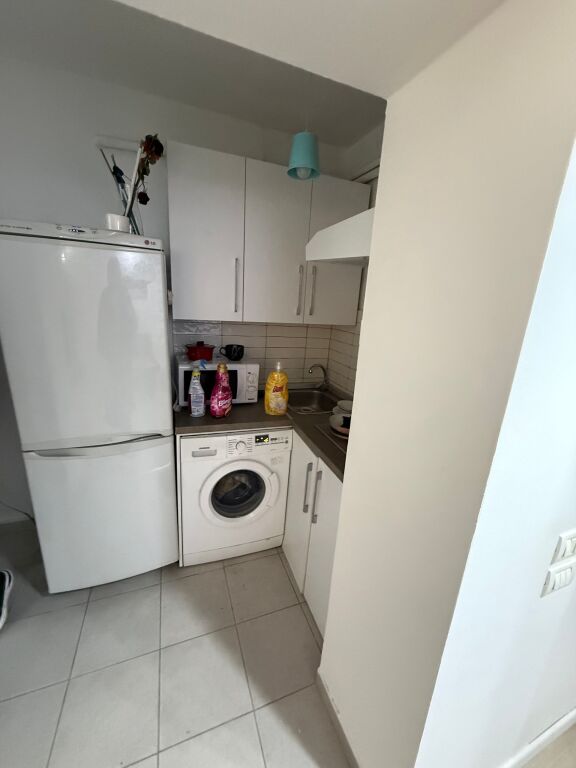 Monolocale in affitto nel centro 50.000 lek via Durresit