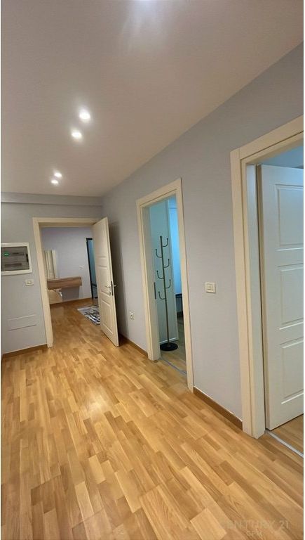 APARTMENT 3+2 FOR RENT AT THE TIRANA LAKE